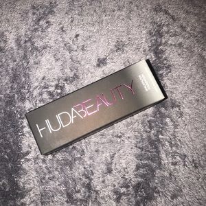 Huda Beauty #FauxFilter Foundation